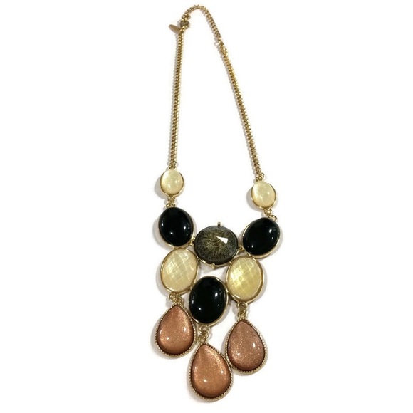 New York & Company Statement Bib Necklace - Picture 6 of 7